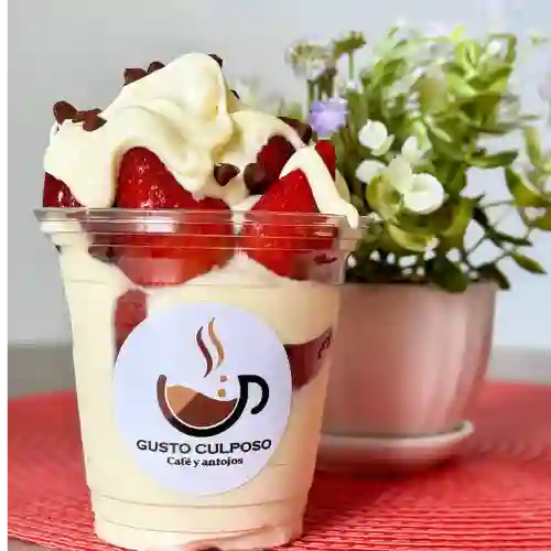Fresas con Crema 10 Onzas