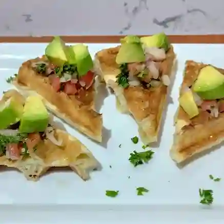 Waffle de Sal con Pico ´E Gallo