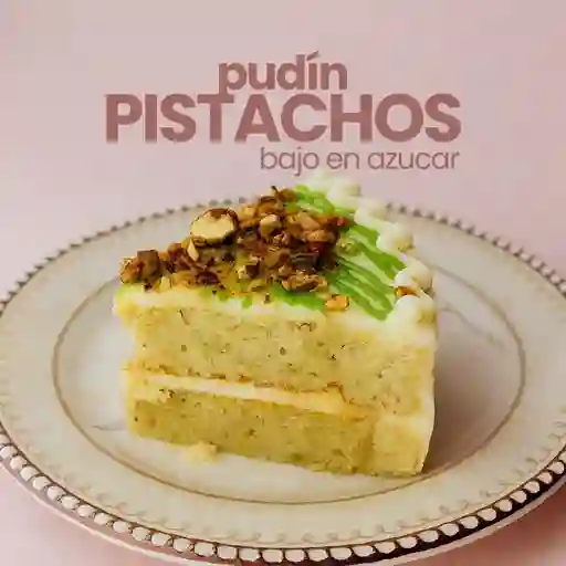 Porción pudín pistachos