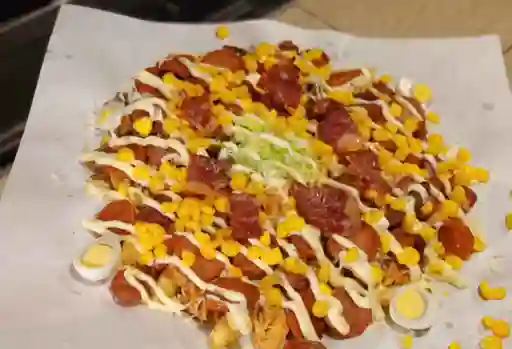 Salchipapa Especial para 1 O 2 Personas