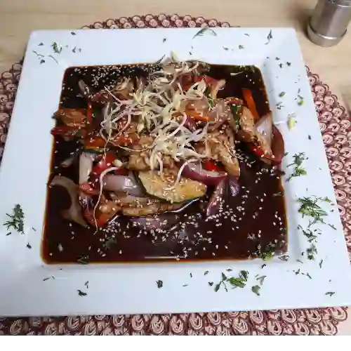 Pechuga Al Wok - Gratis Sopa y Jugo
