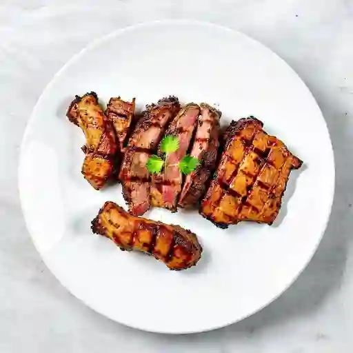 Bondiola, Costilla Y Res.