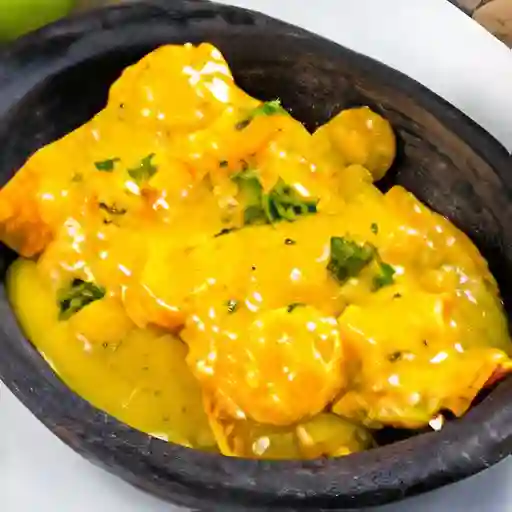 Salmón en Salsa de Camarones