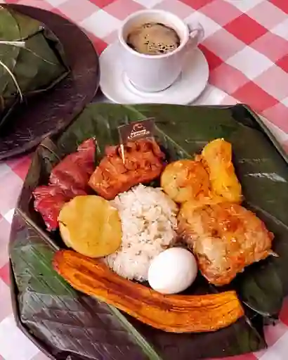 Desayuno con Mamona