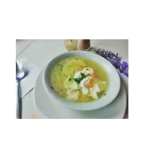 Caldo con Huevo