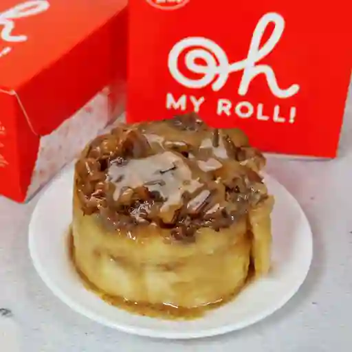 Caramel pecan cinnamon roll