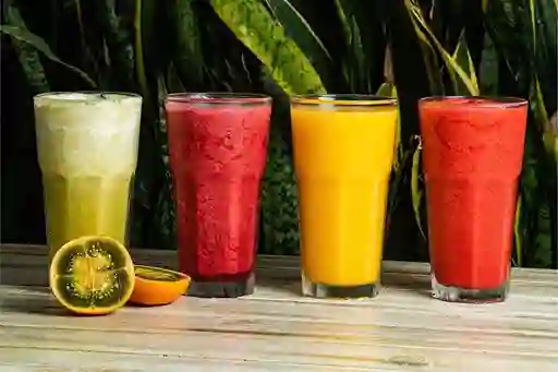 Jugos naturales en agua 400 ml