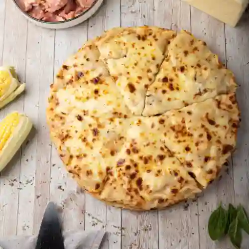 Pizza Estofada de Tocineta y Maíz