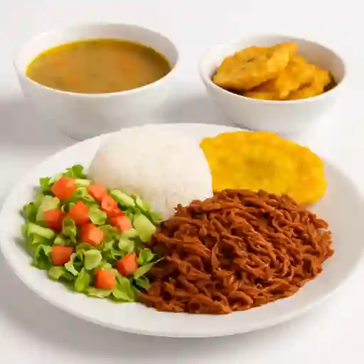 Almuerzo con Carne Desmechada
