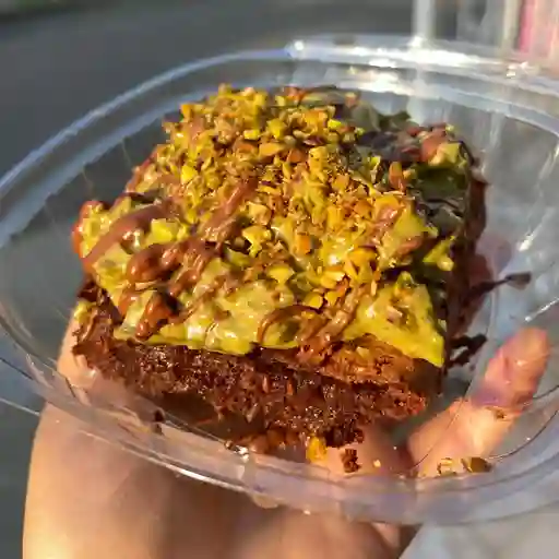 Dubai crunchy cake!