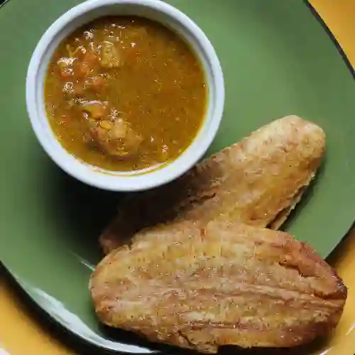 Patacónes con Pollo Al Curry