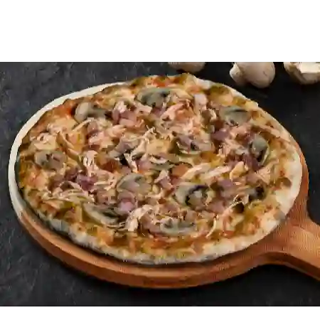 Pizza Pollo y Champiñones