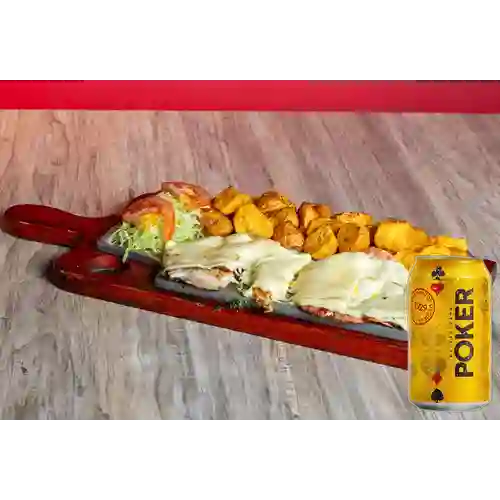 Combo Filete de Pollo Gratinado + Poker Lta 330ml