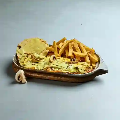 Pechuga Gratinada con Champiñones