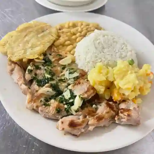 Pulpa Cerdo Al Ajillo