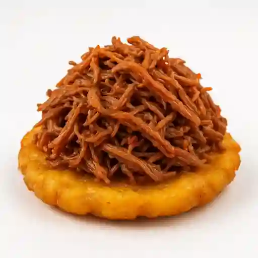 Tostón Desmechada de Res