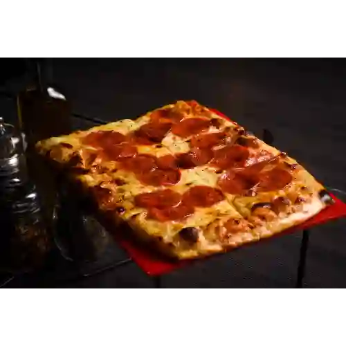 Pizza pepperoni + bebida