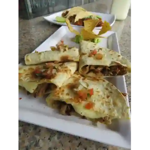 Quesadilla de Res