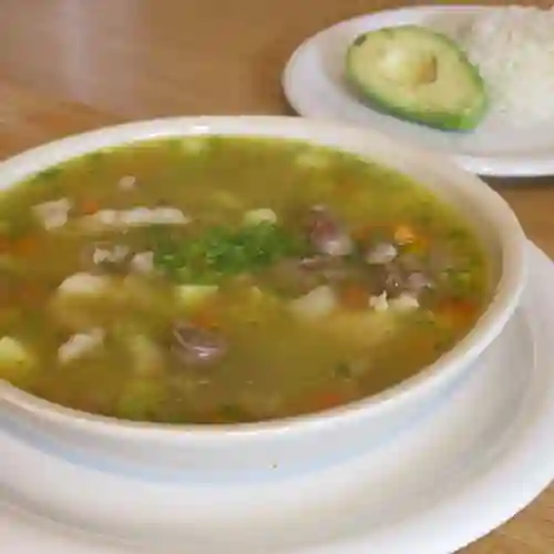 Sopa de Menudencias