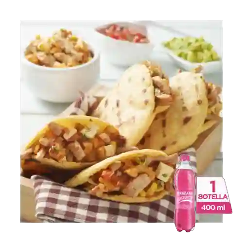 Combo Arepa Pollo Desmechado + Postobón Manzana 400 ml