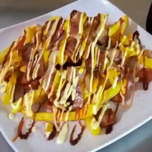 Salchipapa