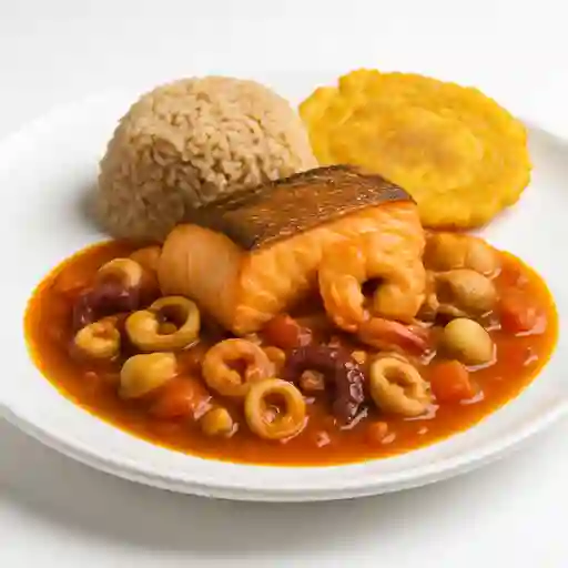 Salmón en Salsa Marinera