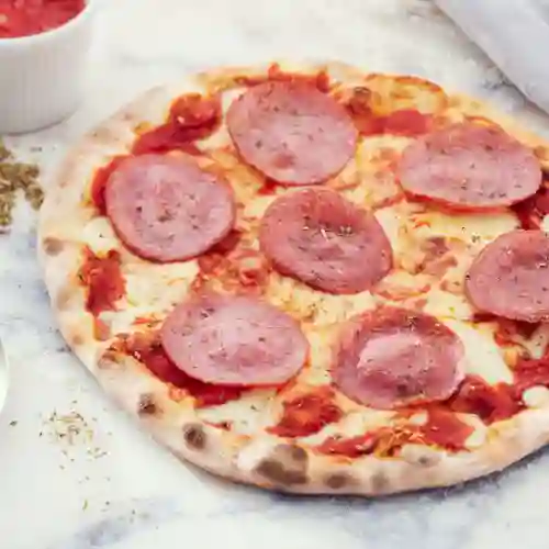 Pizza Salame Mediana 8 Porciones