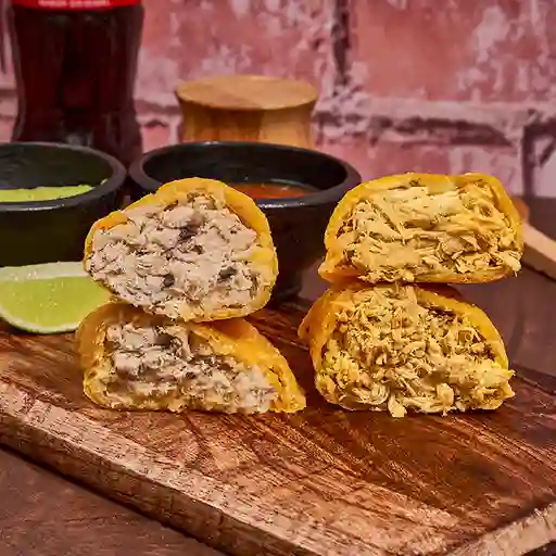 Empanada de Pollo y Tocineta