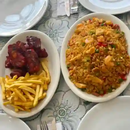 Arroz Chino con Costilla y Papas para 4