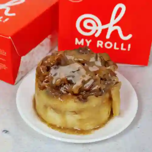 Caramel Pecan Cinnamon Roll