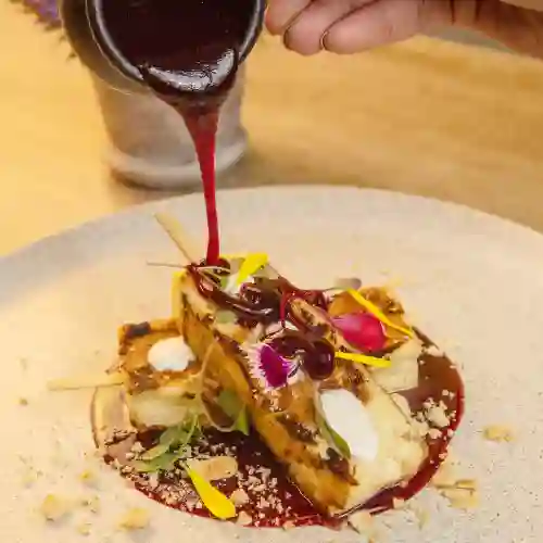 Queso Asado con Mermelada de Corozo