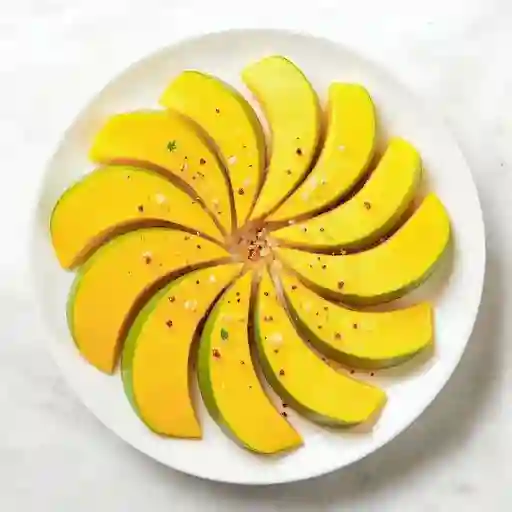 Mango Biche con Tajín y Sal