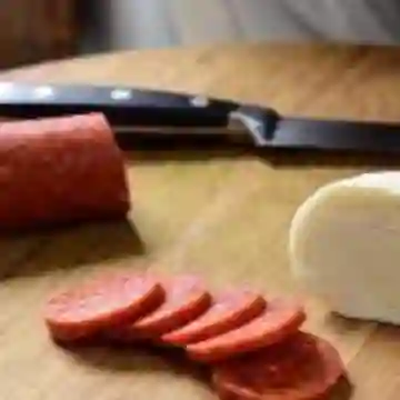 Buñuelo Pepperoni Doble Queso
