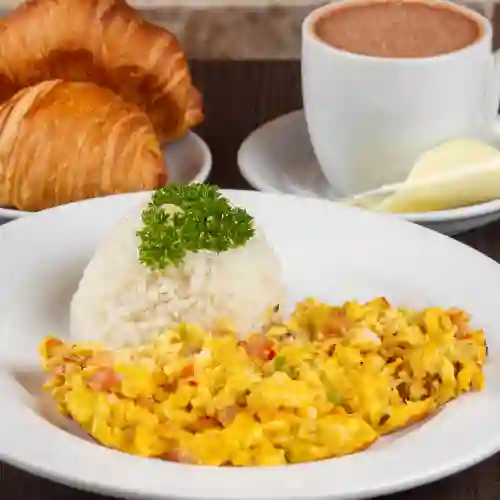 Combo huevos con arroz