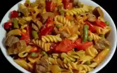 Pastas con Res Al Wok