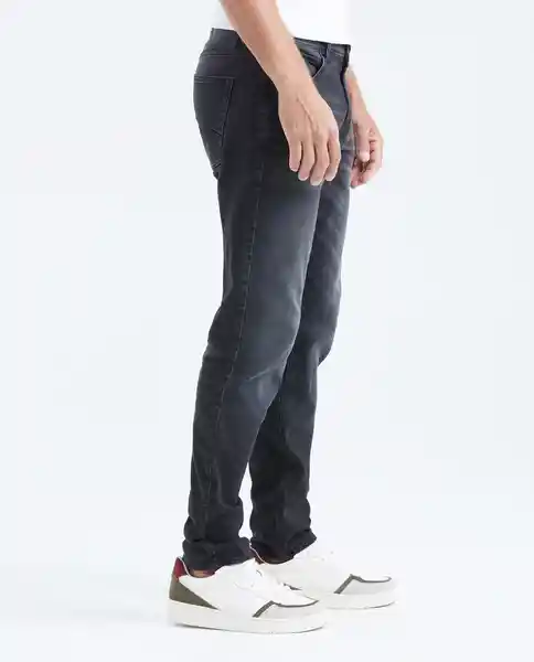 Jean Straight Fit Gris Grafito Ultraoscuro 30/32 Chevignon