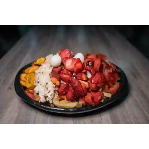Salchi Mixta Papachos