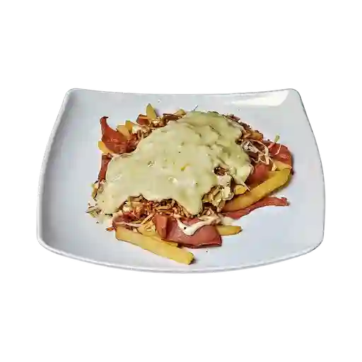 Salchipapa Gratinada