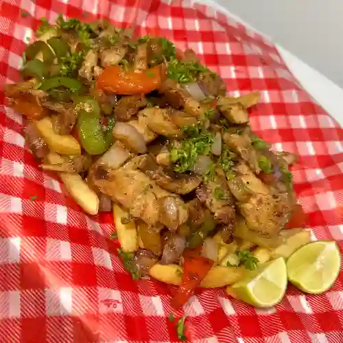 Saltado de Pollo