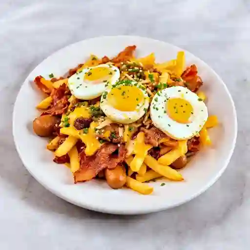 Salchipapa de la casa