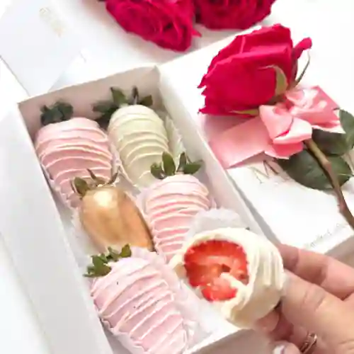 Caja X6 Fresas para Mamá