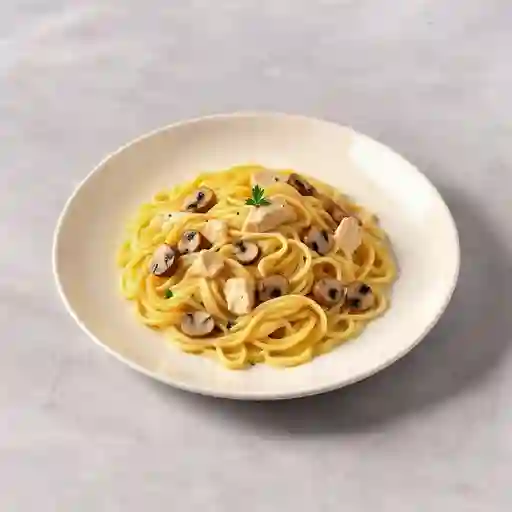 Pasta Con Pollo Y Champinon
