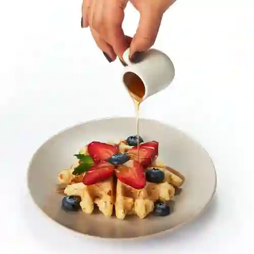 Waffle de Yuca Frutos Rojos - Natutivo