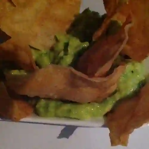 Guacamole y Totopos