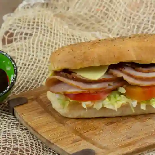 Sandwich de Pernil de Cerdo Ranchero