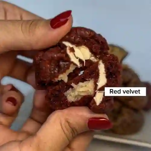 Mini Red Velvet