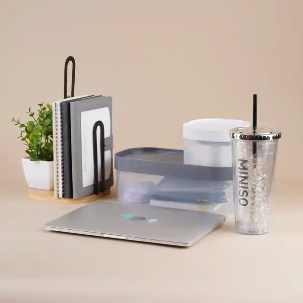 Vaso Plástico Con Pitillo Serie Silver Grey Miniso