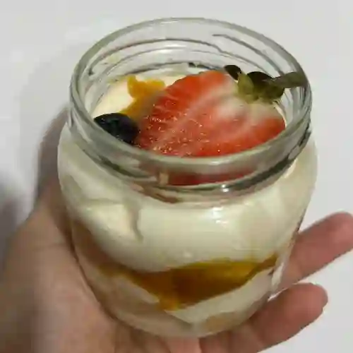 Cuchareable Tres Leches de Maracuya