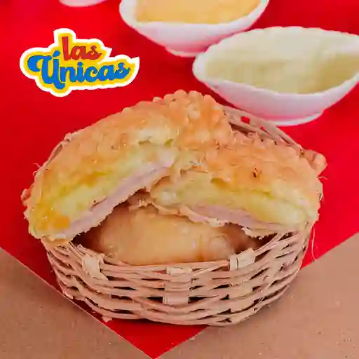 Empanada jamón y queso