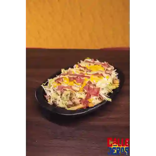 Combo Salchipapa Súper Callejera Doble + Kola Román